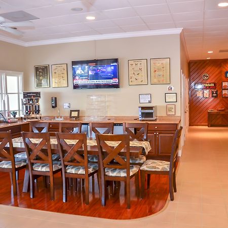 Gulfcoast Inn North Naples Eksteriør billede
